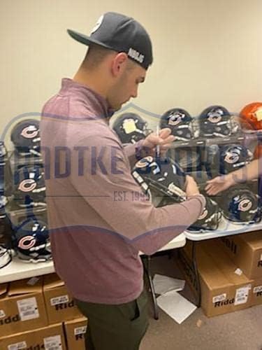 Cole Kmet potpisao Chicago Bears Speed lunar NFL mini kacige sa autogramom NFL Mini Helmets