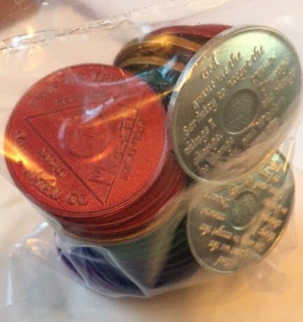 30 AA tokena medaljoni čips trezvenost Bulk puno aluminija - 5 svaki 1 2 3 6 9 mjesec & 24 sat Wen sati Anonimni alkoholičari