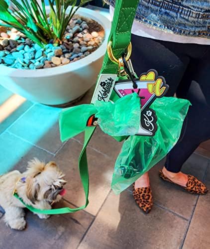 Kahlua's Kompany PoopTail Cosmopolitan Hands-Free pas otpad Carrier Dog Walking Accessories for Used Poop Bags pas Poop Bag Holder